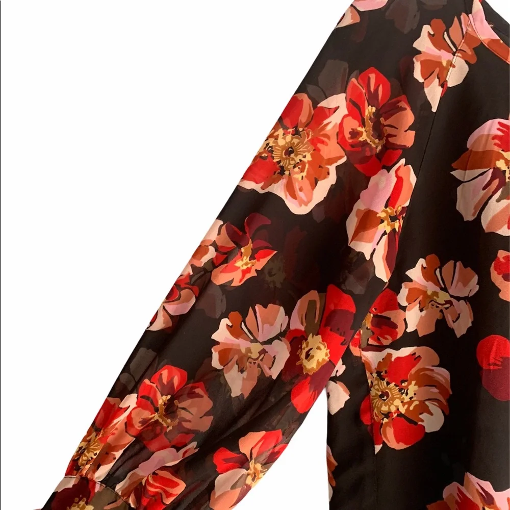 Madewell Tie Back Bubble Sleeve Floral Top Size Medium Red Black and White